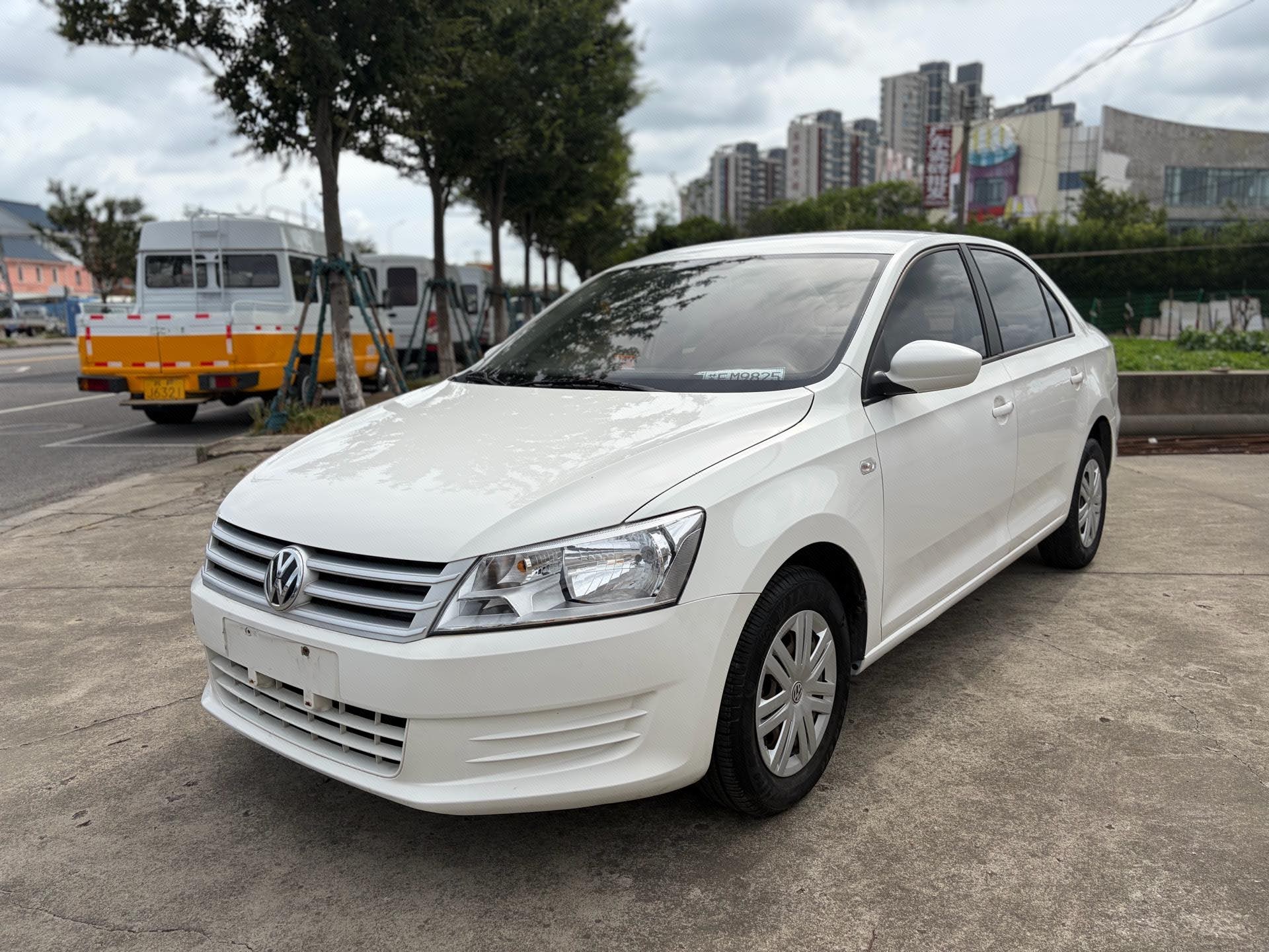 Volkswagen Santana 2014 Volkswagen Santana 2014 car image