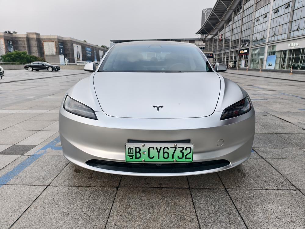 Tesla Model 3 2025 #2 Tesla Model 3 2025 car image #2