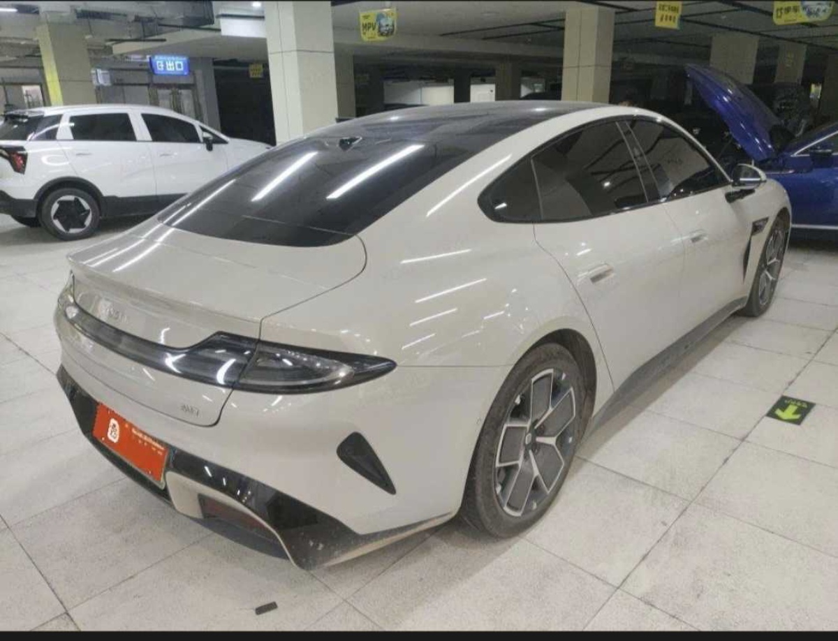 MI SU7 2025 car image #6