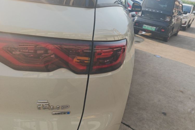 BYD YuanUP 2025 #8 BYD YuanUP 2025 car image #8