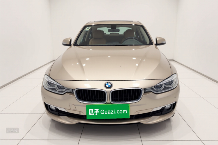 BMW 3 Series 2019 car image #3