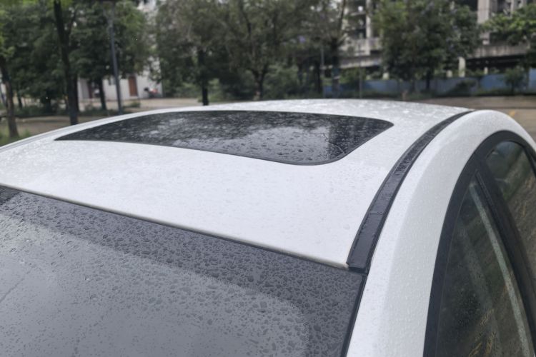 GEELY Emgrand 2020 car image #9