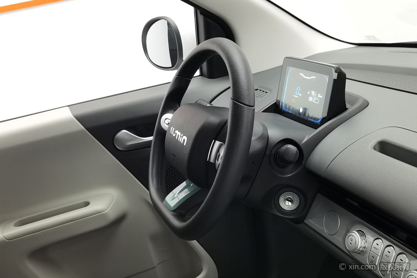 2025 car image #23