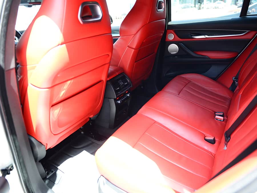 BMW X6 M 2016 car image #15