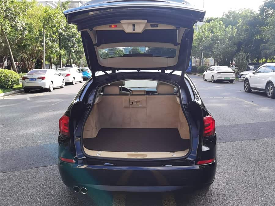 BMW 5 Series GT 2014 #15 BMW 5 Series GT 2014 immagine di auto #15