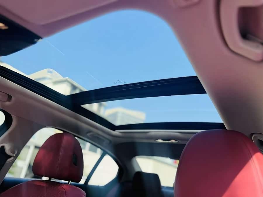 BMW i3 2022 car image #15