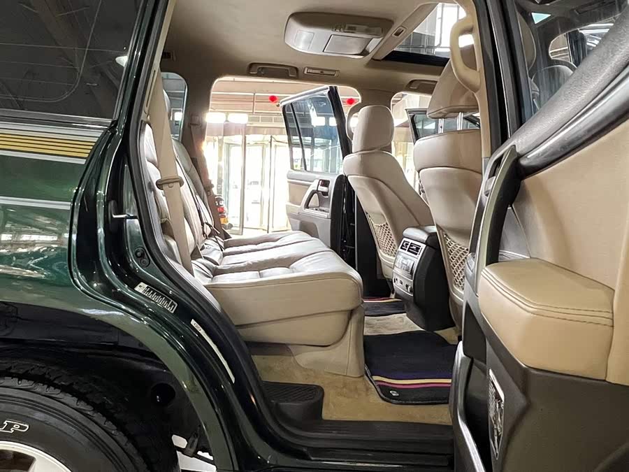 丰田 兰德酷路泽 2011 汽车图片 #15