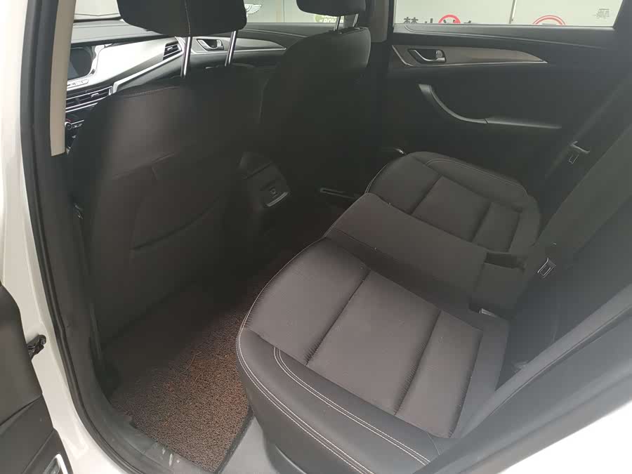 Changan Eado EV 2019 car image #15