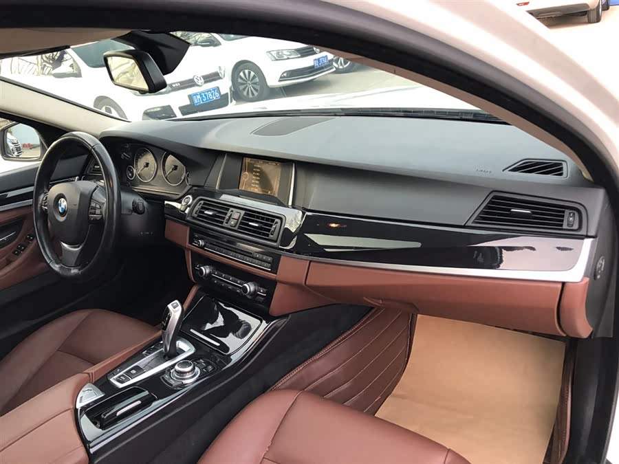 BMW 5 Series (Imported) 2014 car image #15