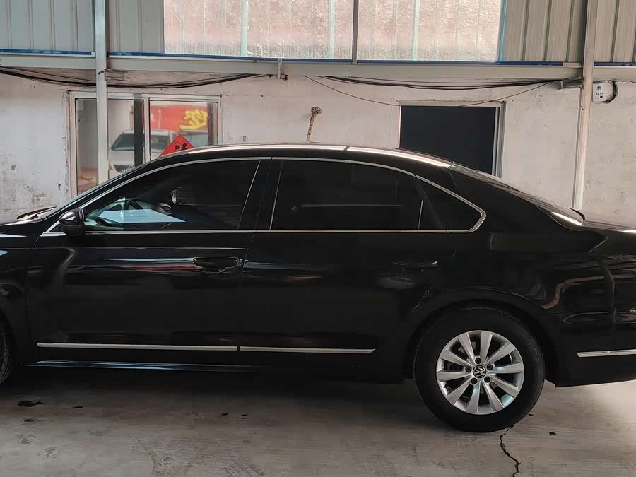 Volkswagen Passat 2015 car image #15