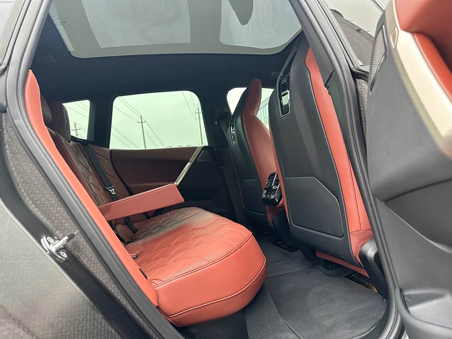 BMW iX M60 2023 car image #15