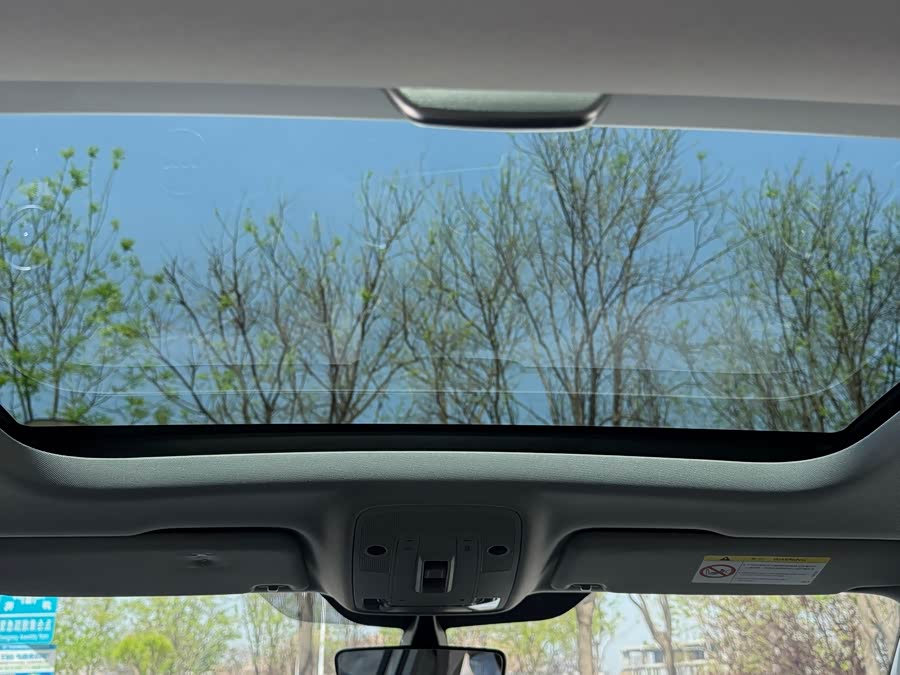 Audi Q2L e-tron 2020 #15 Audi Q2L e-tron 2020 car image #15