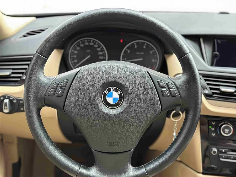 BMW X1 (Imported) 2013 car image #15