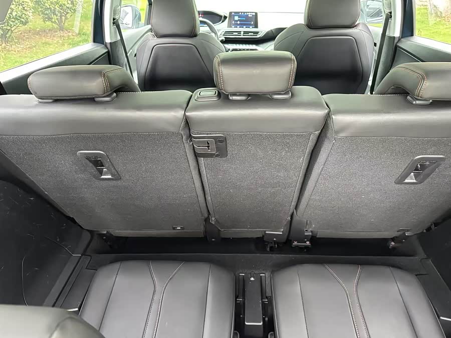 Peugeot 5008 2018 car image #15