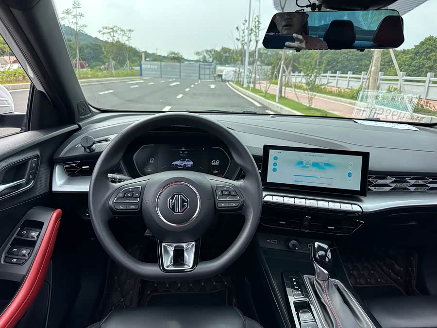GEELY Coolray 2025 car image #15