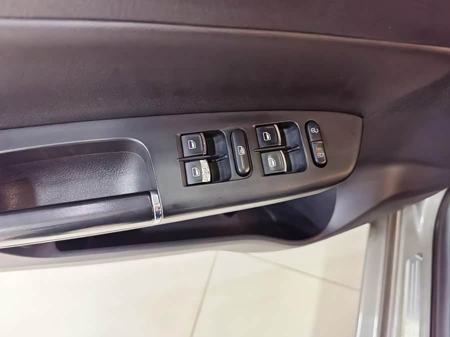 Volkswagen Bora 2015 immagine di auto #15