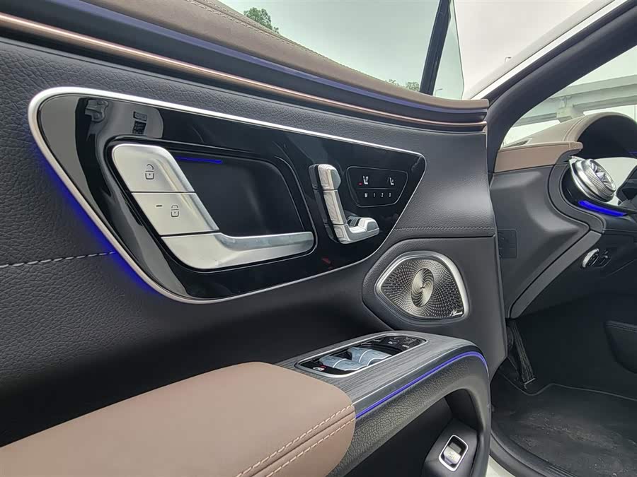 Mercedes-Benz EQS Class 2023 car image #15