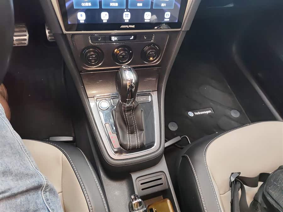 Volkswagen Cross Lavida 2017 immagine di auto #15