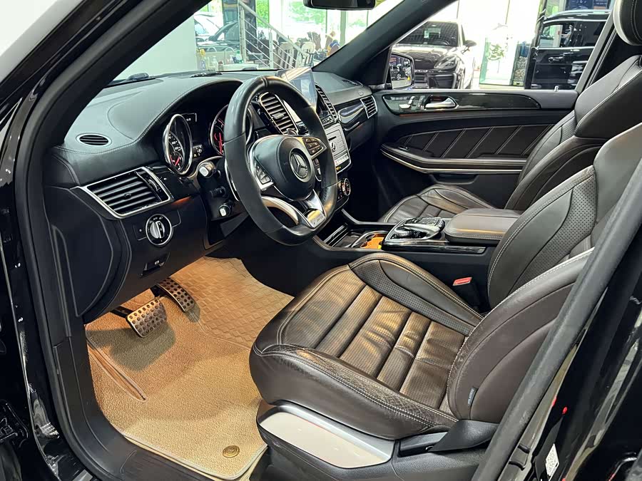 Mercedes-Benz GLS AMG 2016 صورة سيارة #15