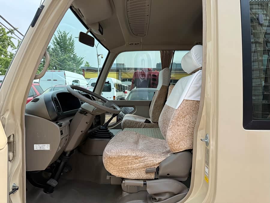 Toyota Coaster 2011 #15 Toyota Coaster 2011 imagen de coche #15