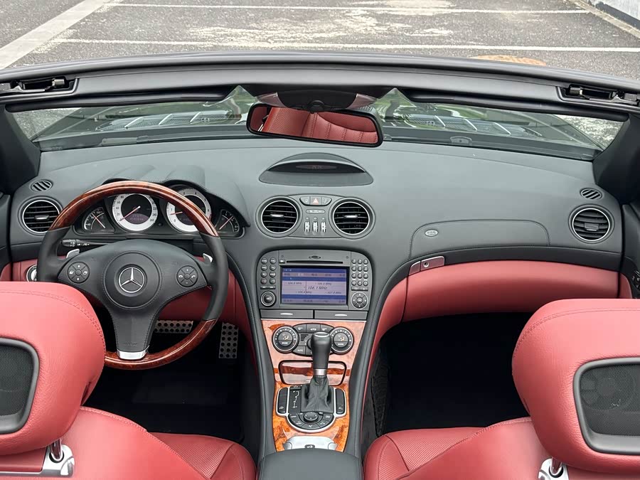 Mercedes-Benz SL Class 2009 car image #15