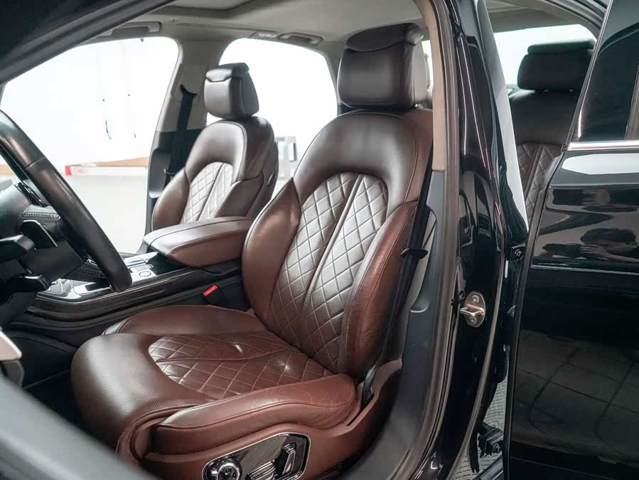 Audi S8 2014 изображение автомобиля #15