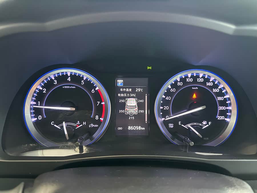 Toyota Highlander 2019 car image #15