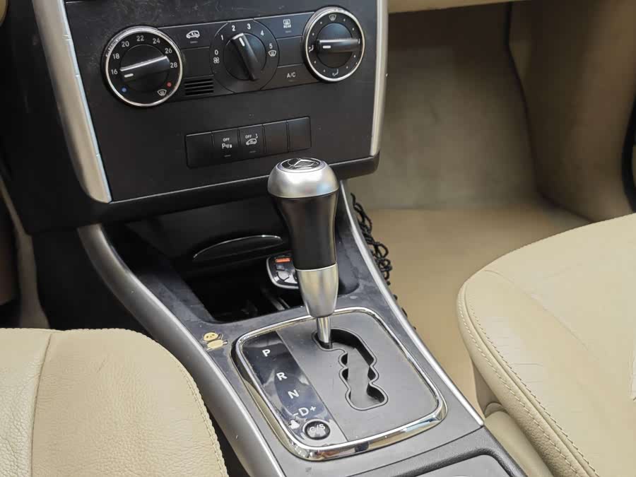 Mercedes-Benz B Class 2010 #15 Mercedes-Benz B Class 2010 car image #15