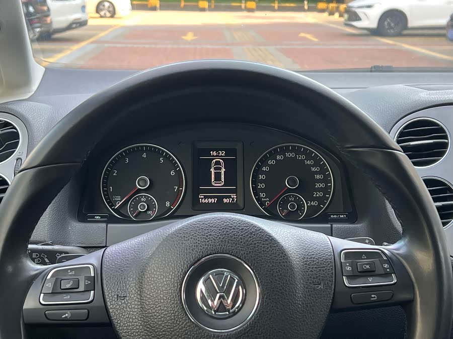 Volkswagen Golf (Imported) 2012 imagem de carro #15