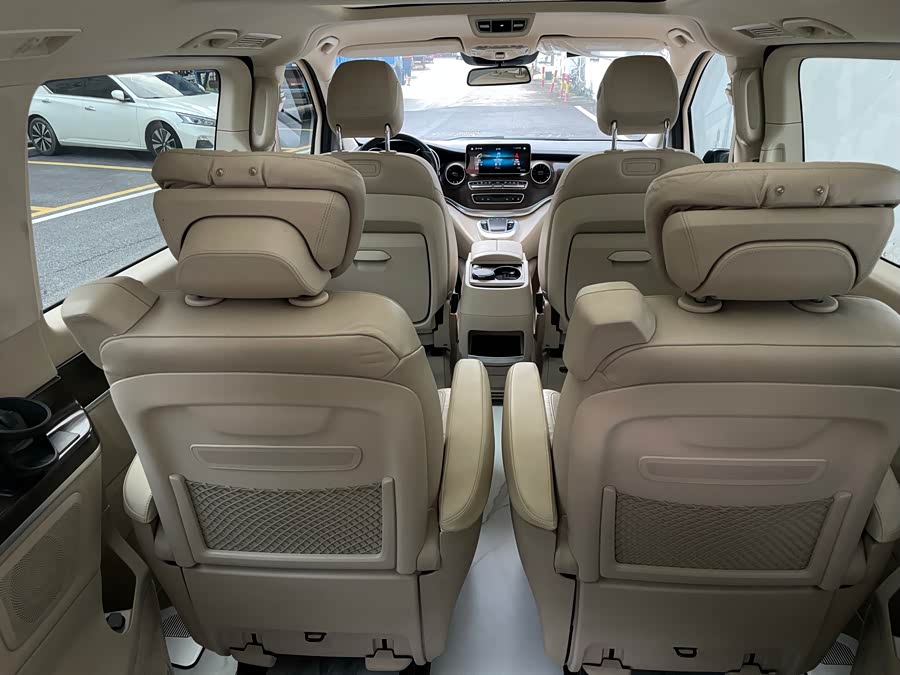 Mercedes-Benz V Class 2022 immagine di auto #15