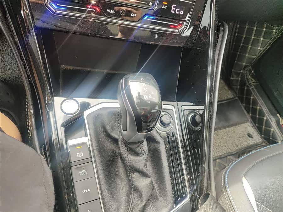 Volkswagen Tayron GTE 2021 car image #15