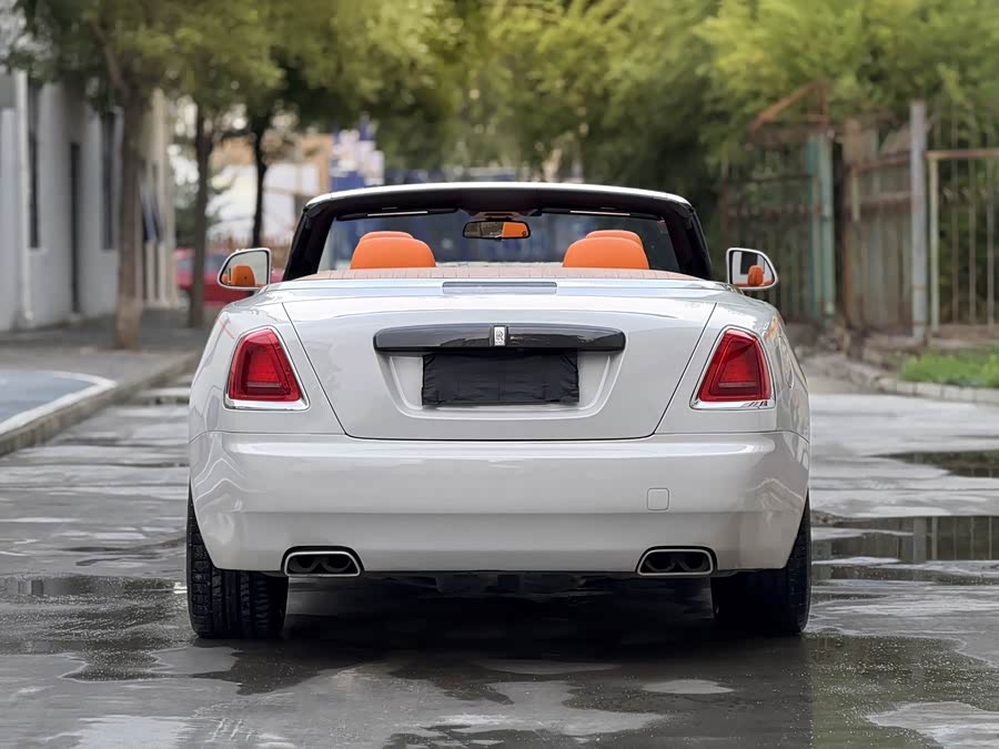 劳斯莱斯 曜影 2016 汽车图片 #15