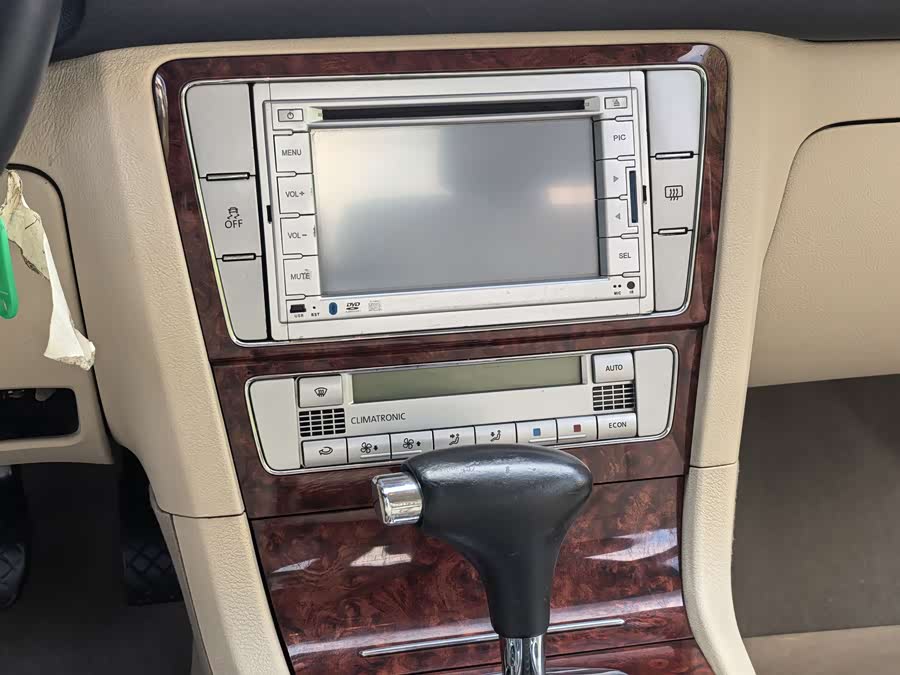 Volkswagen Passat Lingyu 2011 car image #15