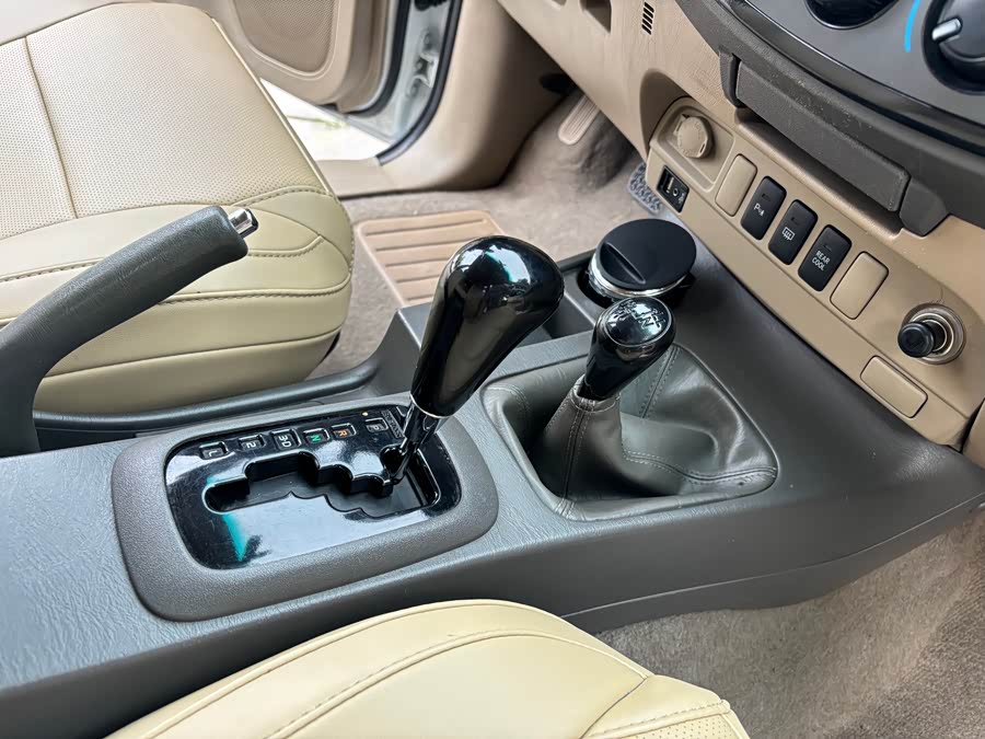 Toyota Fortuner 2014 #15 Toyota Fortuner 2014 immagine di auto #15