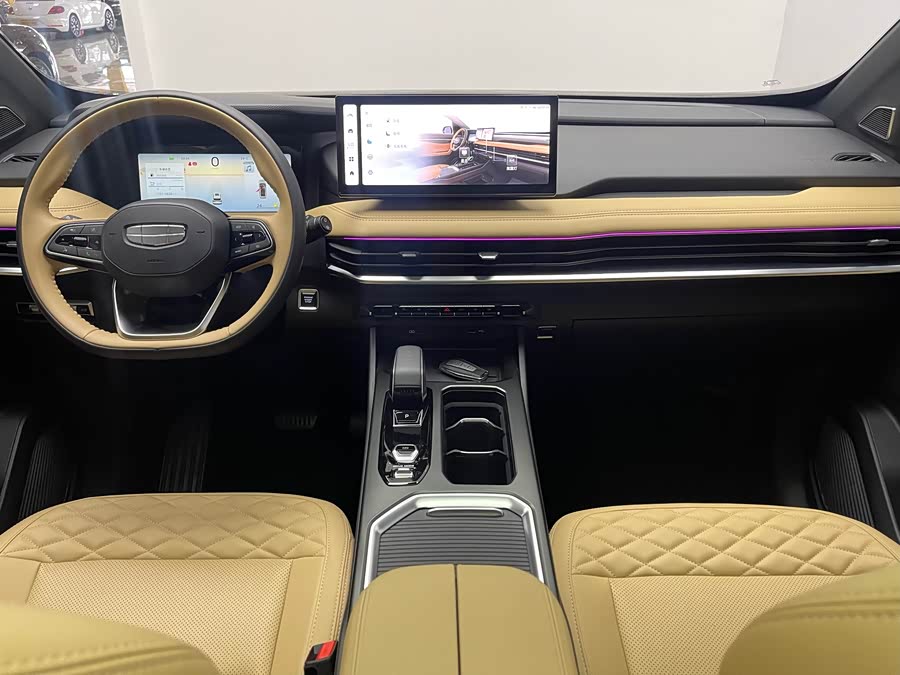 GEELY Okavango L 2023 car image #15