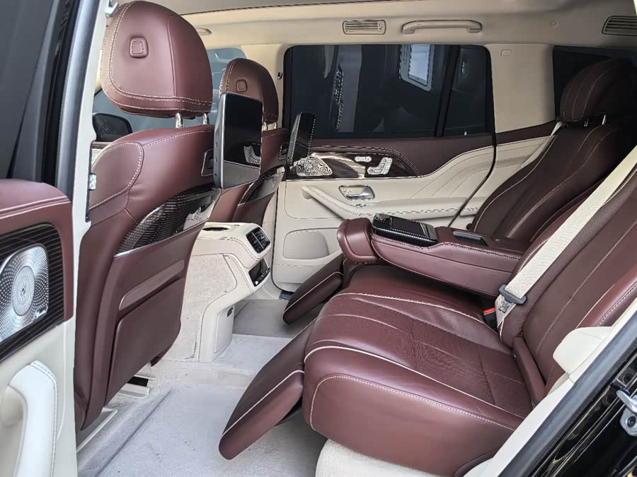 Mercedes-Benz Maybach GLS 2021 car image #15