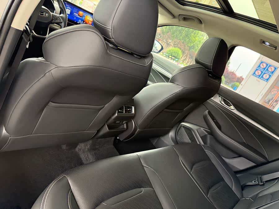 GEELY PrefaceL 2020 car image #15