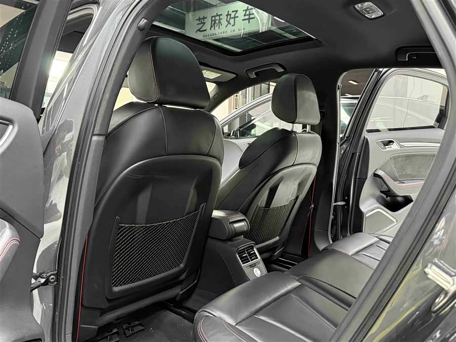 Audi RS 3 2019 car image #15