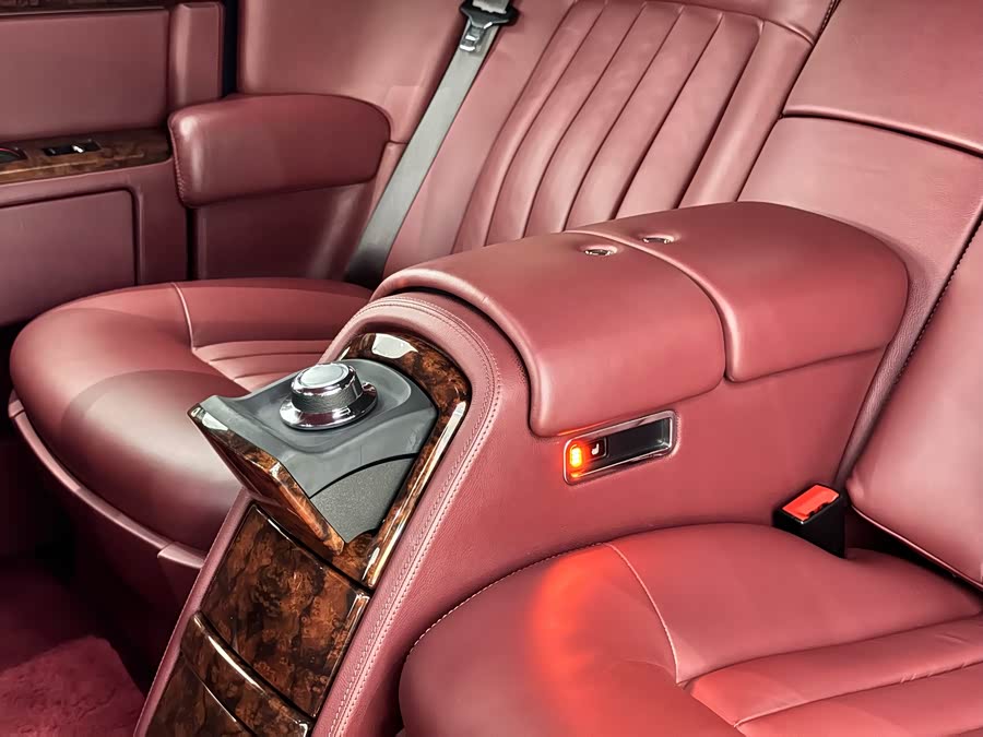 劳斯莱斯 幻影 2011 #15 劳斯莱斯 幻影 2011 汽车图片 #15