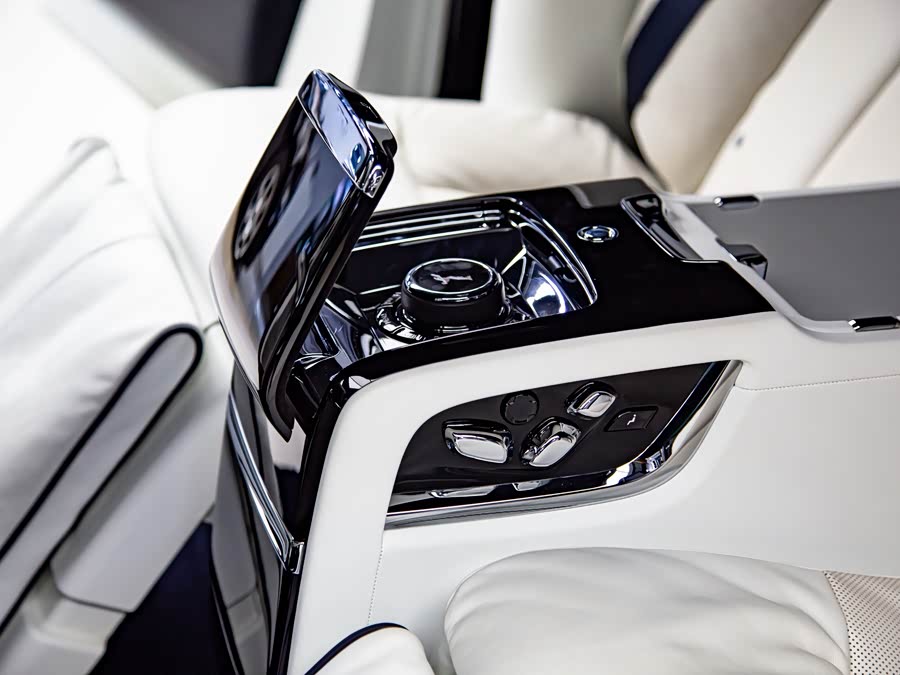 劳斯莱斯 幻影 2022 汽车图片 #15