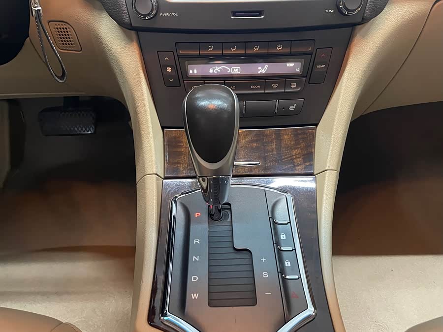 Roewe 750 2015 image de voiture #15