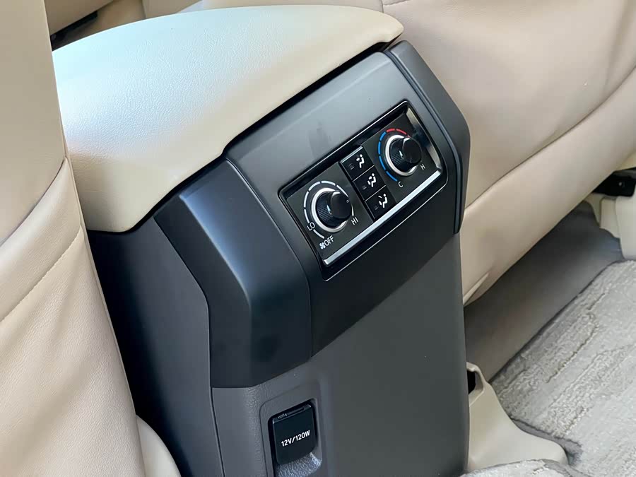 Toyota Prado (Imported) 2015 car image #15