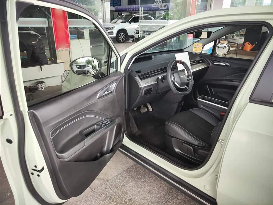 哪吒汽车 哪吒AYA 2024 汽车图片 #15