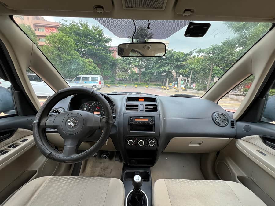 Suzuki SX4 Sedan 2014 imagem de carro #15