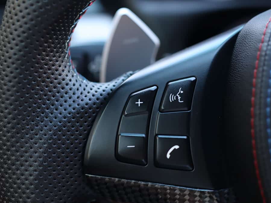 BMW X6 M 2012 car image #15