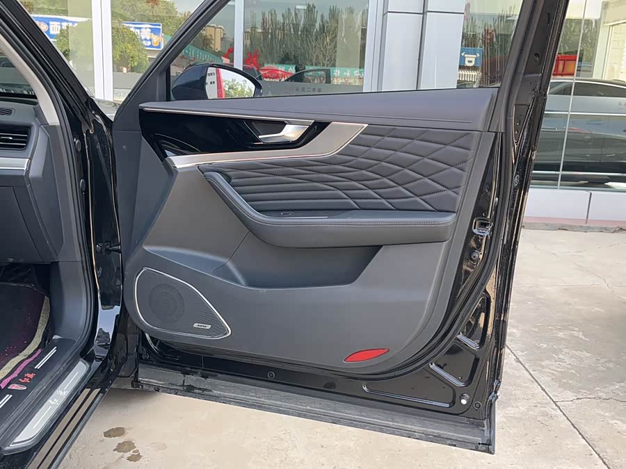 HongQi HS5 2023 #15 HongQi HS5 2023 car image #15