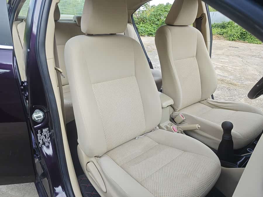 Toyota Vios 2015 изображение автомобиля #15