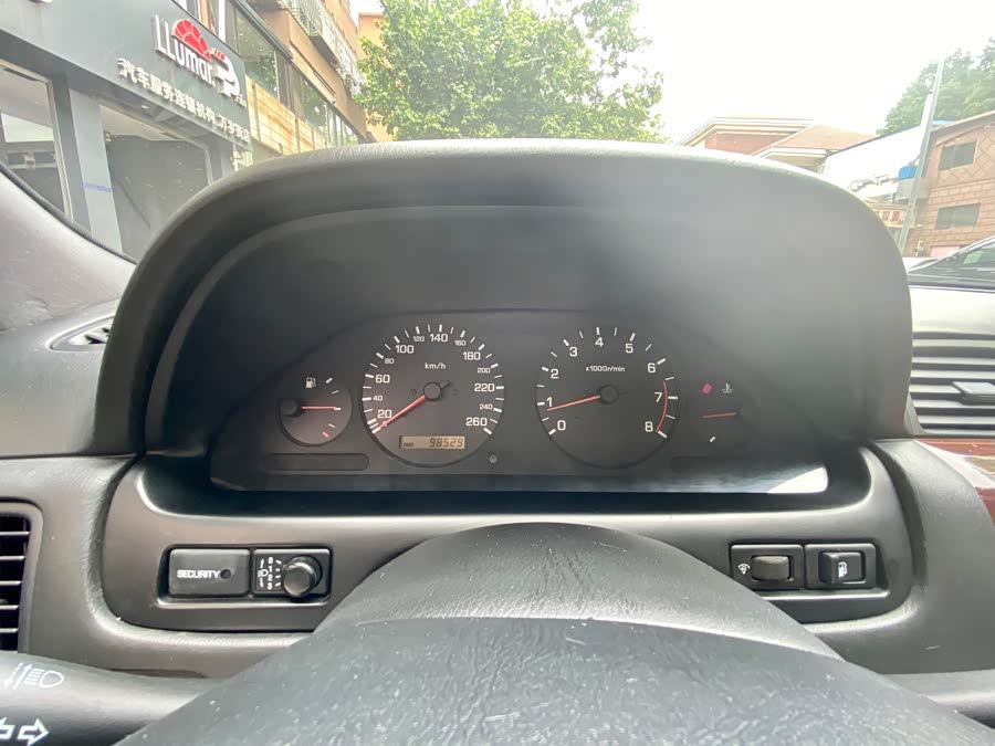 日产 风度 2000 汽车图片 #15