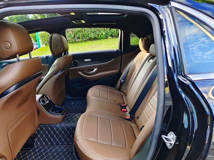 Mercedes-Benz E Class New Energy 2022 car image #15