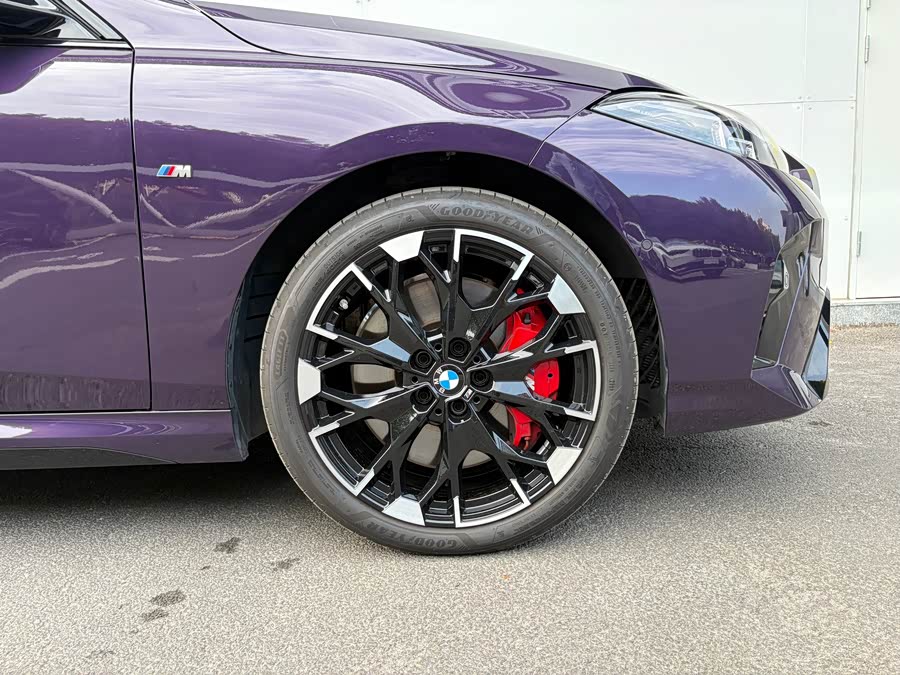 BMW M235L 2024 #15 BMW M235L 2024 car image #15